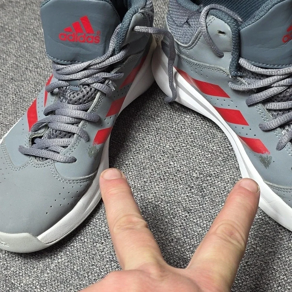 Adidas Isolation 2 Grey Red High Top Basketball CLN 1DU001 Youth 4.5